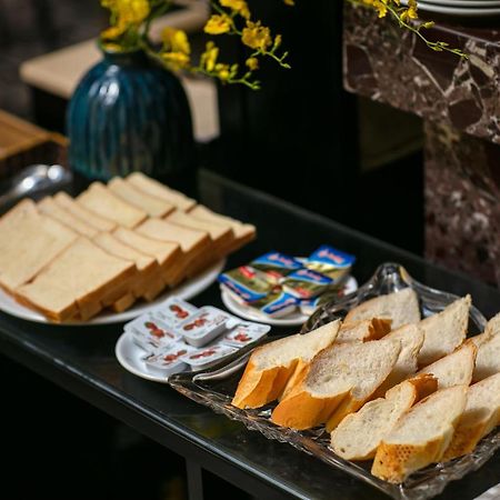 Lavender Central Hotel & Spa Hanoi Bagian luar foto